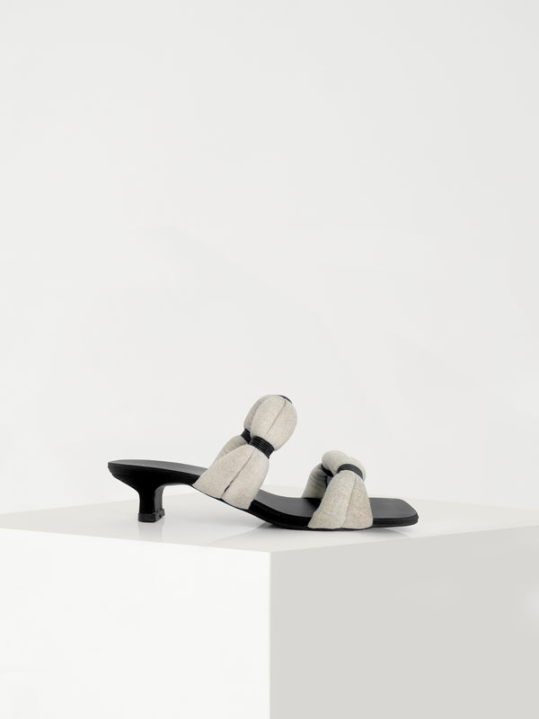 Solace - Cream Black