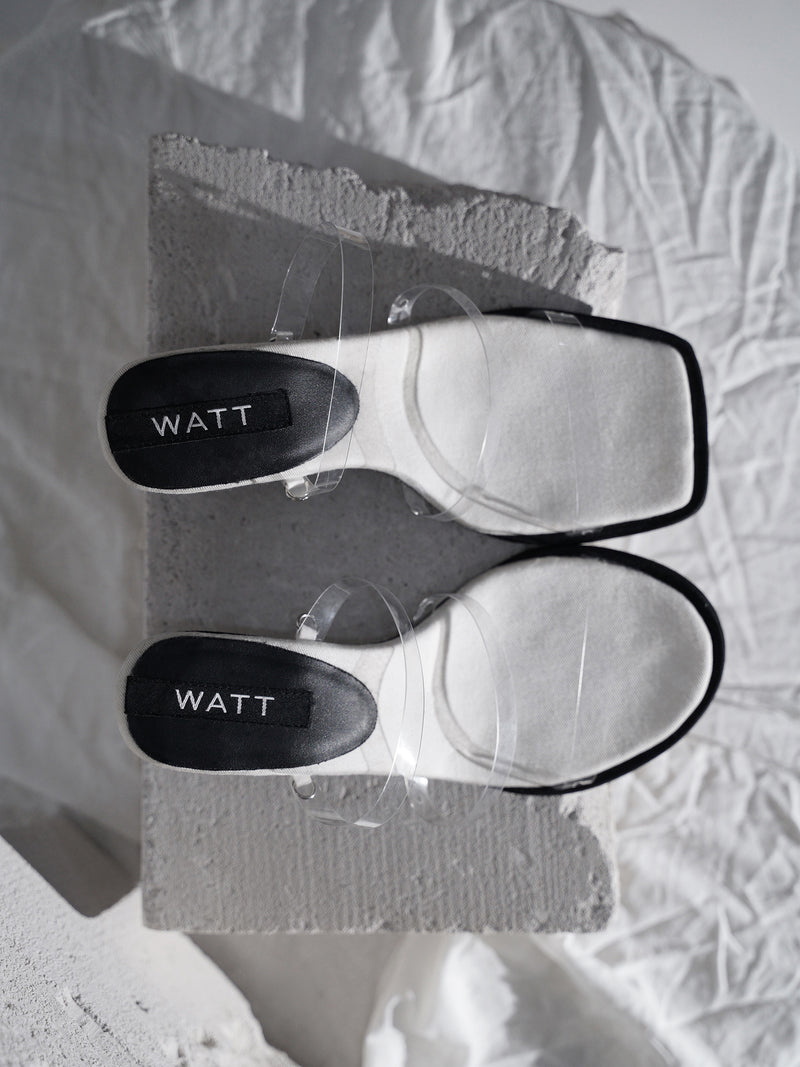 Canvas 003 - Black White