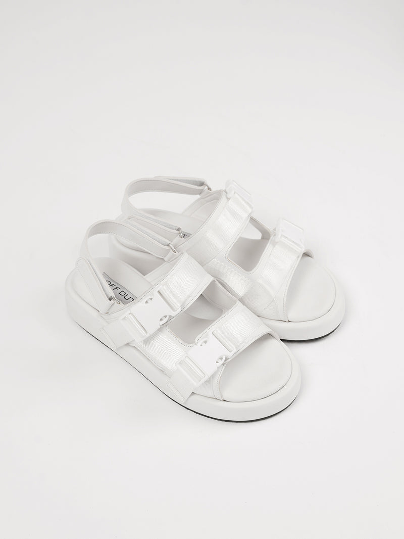 Escape - White
