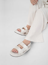 Escape - White