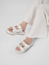 Escape - White