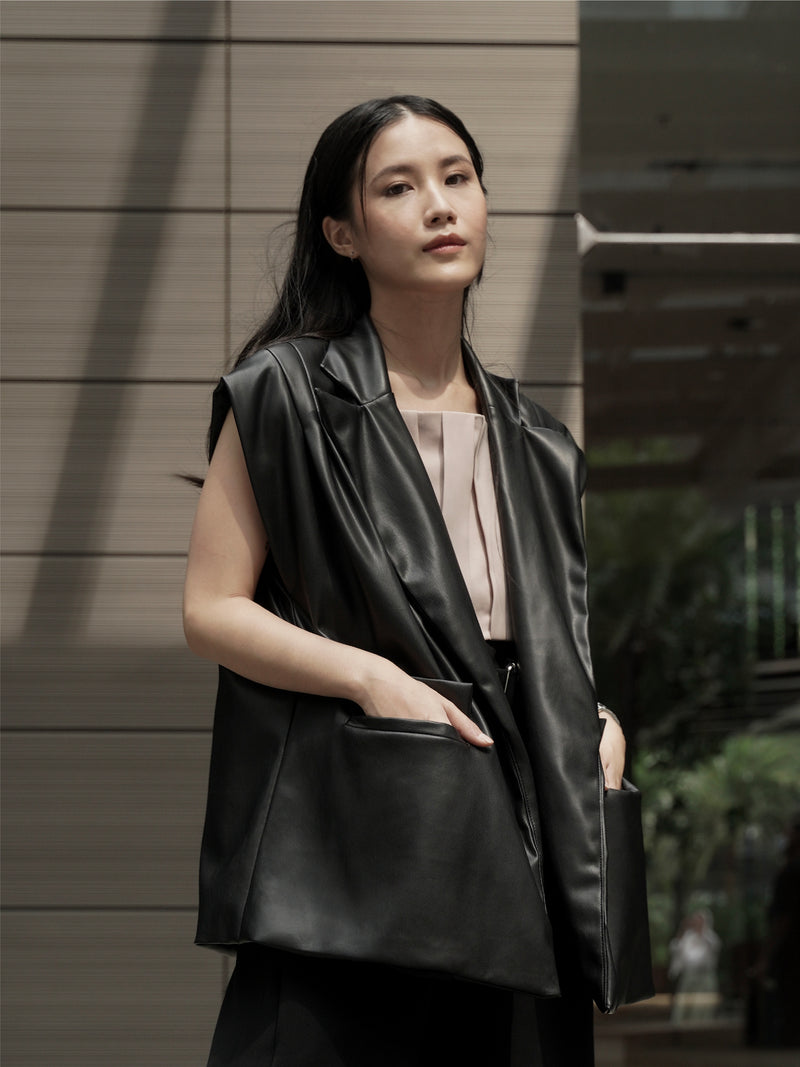 Reign Vest - Black