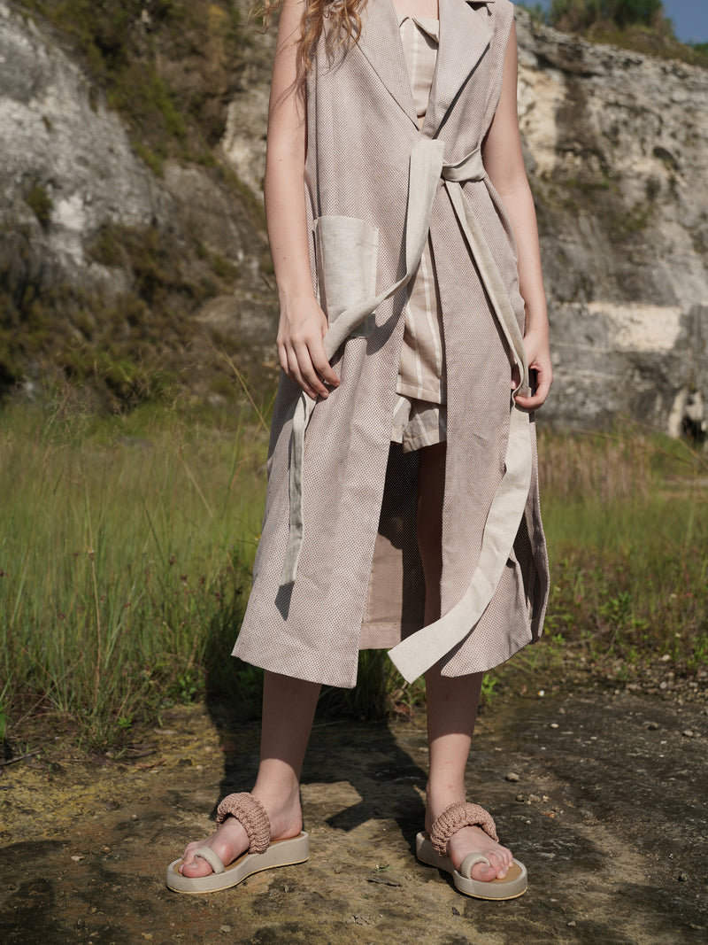 Slate Vest - Taupe